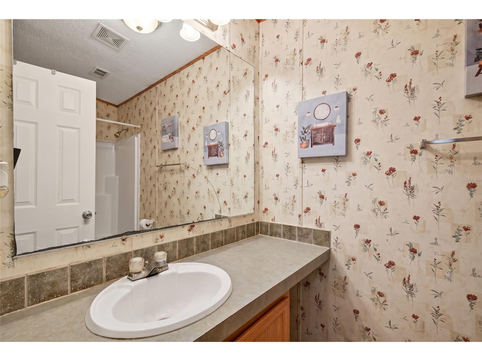 9190 NE 144th Terrace Silver Springs FL 34488 OM723584 image28