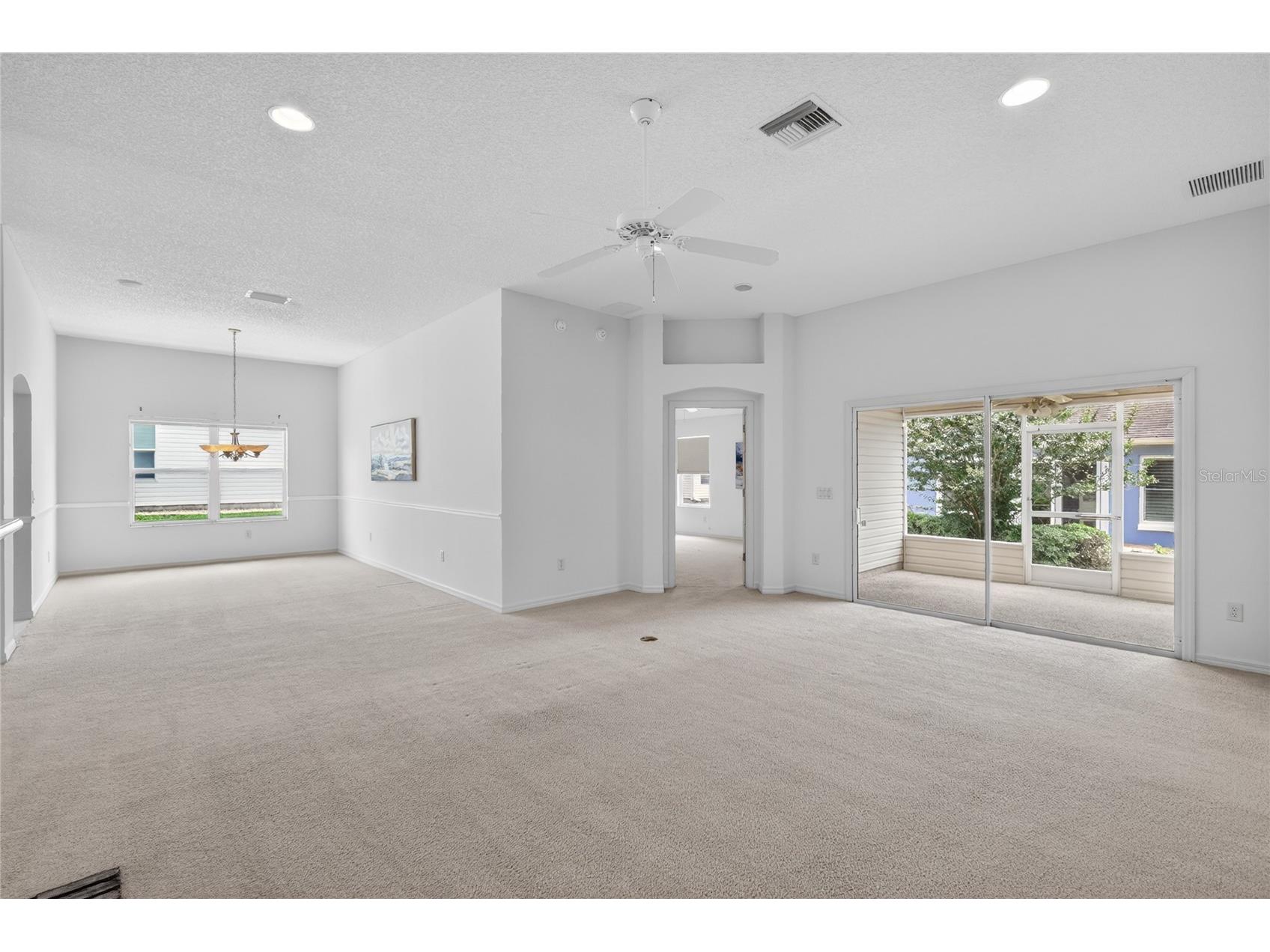 9192 SE 171st Drayton Place The Villages FL 32162 G5113334 image3