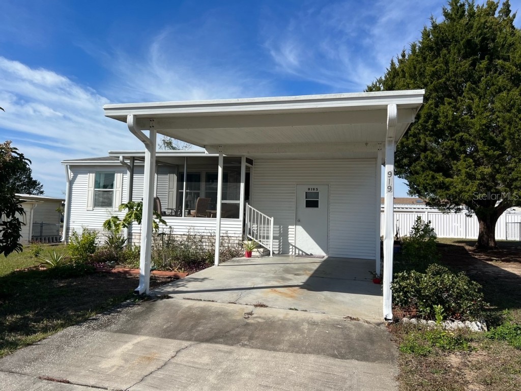 9195 Fontaine Drive Brooksville FL 34613 W7860883 image1