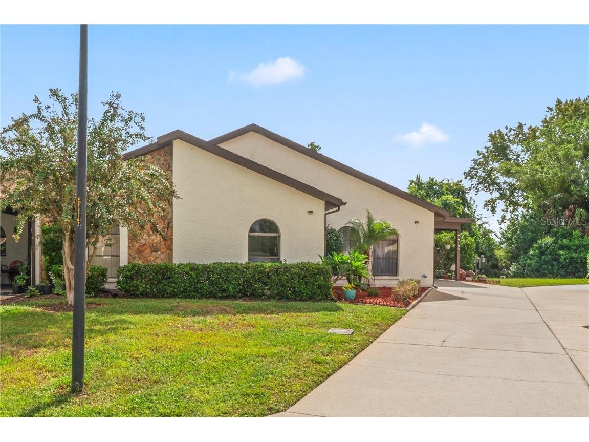 9195 Lingrove Road Weeki Wachee FL 34613 W7879380 image1