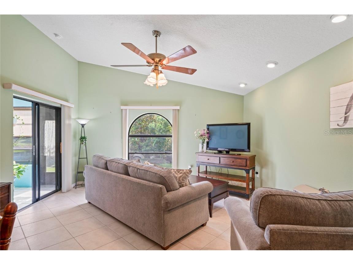 9195 Lingrove Road Weeki Wachee FL 34613 W7879380 image8