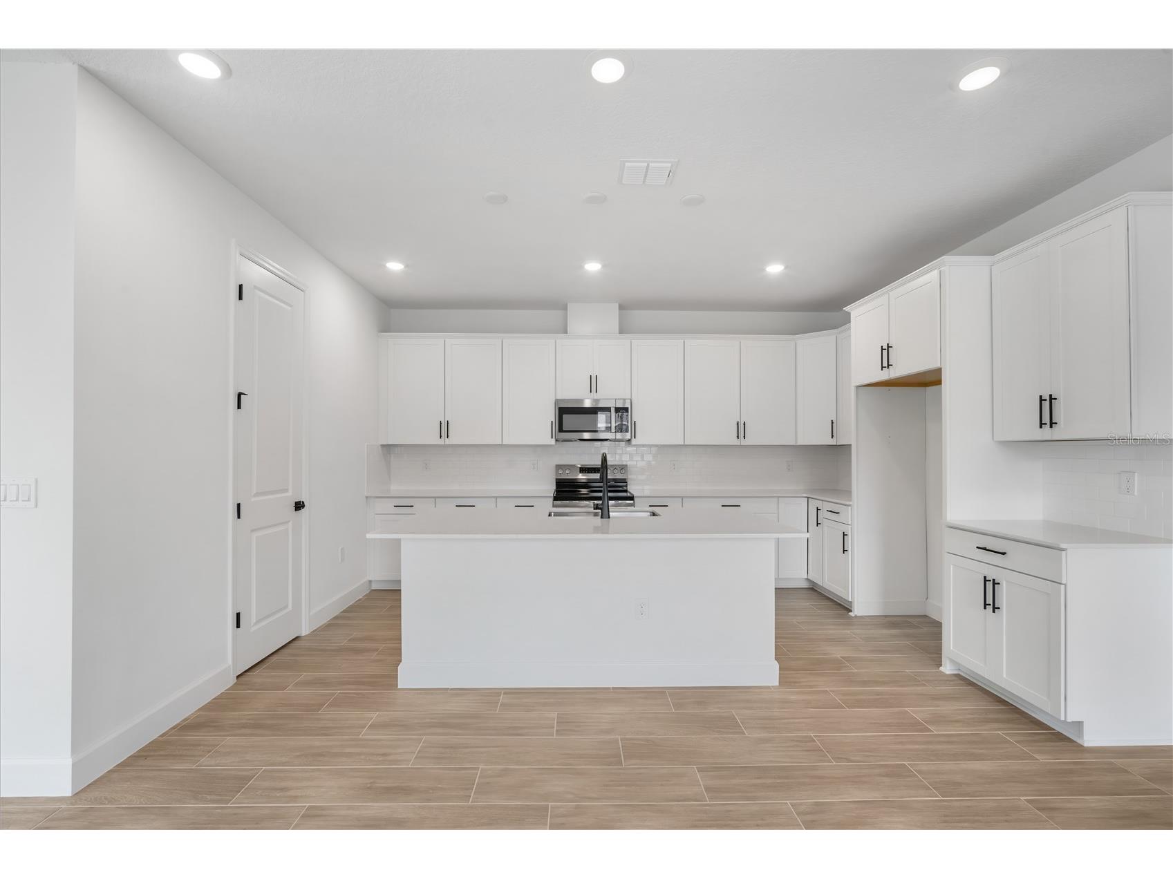 9195 Players Drive Weeki Wachee FL 34613 S5127199 image13