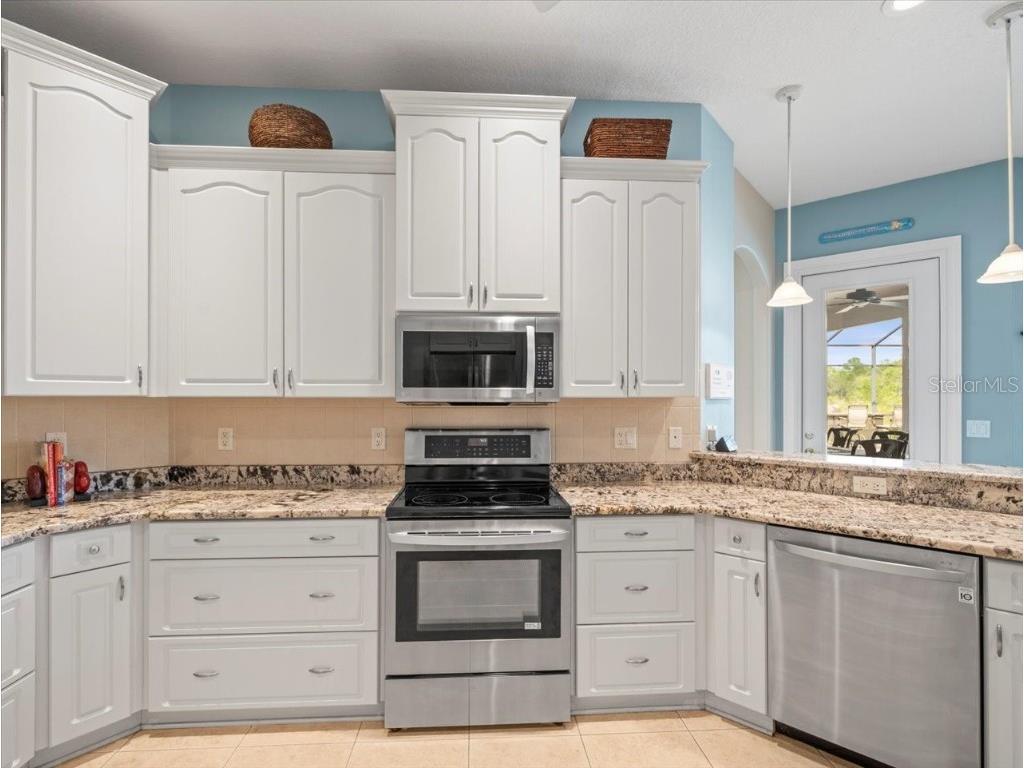 9196 Mississippi Run Weeki Wachee FL 34613 W7878253 image25