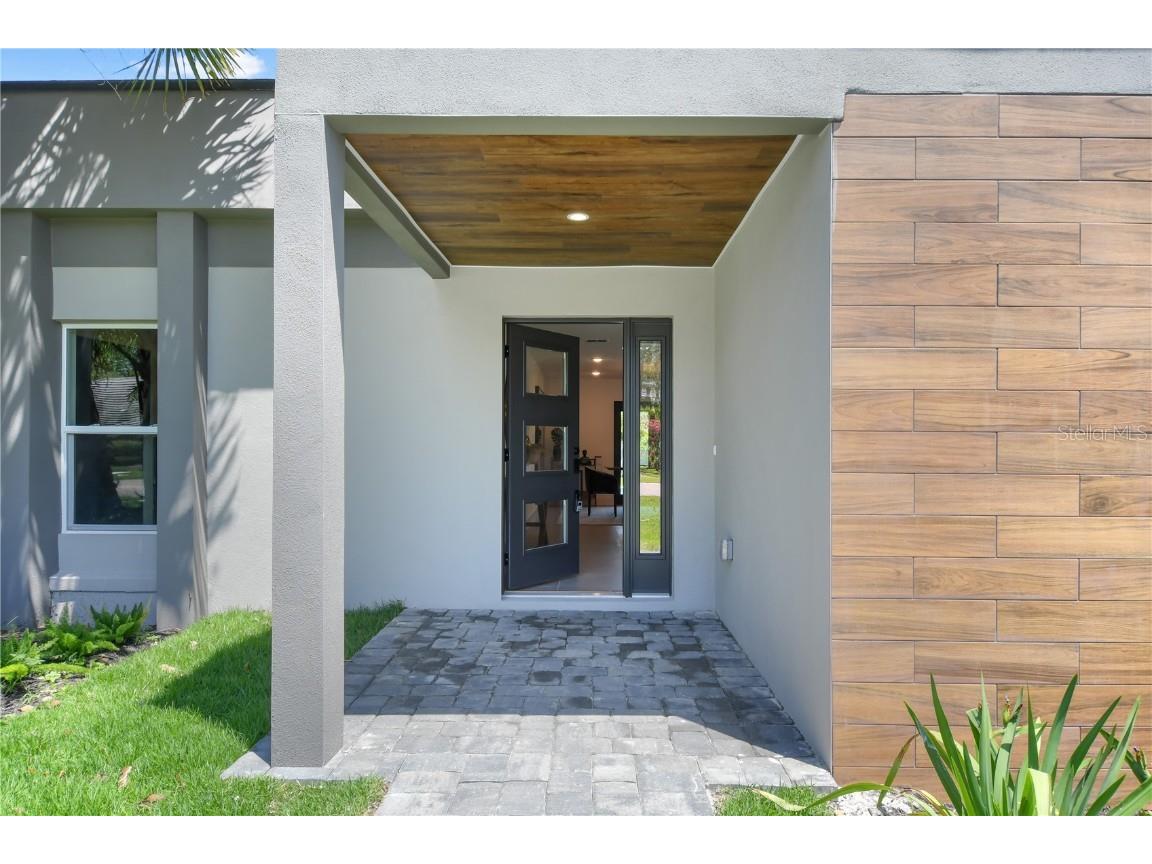 9197 Bay Hill Boulevard Orlando FL 32819 O6093042 image1
