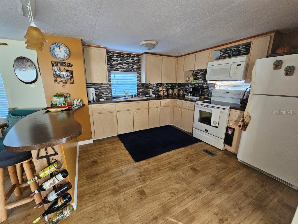 92 Constitution Lane Frostproof FL 33843 P4928988 image10