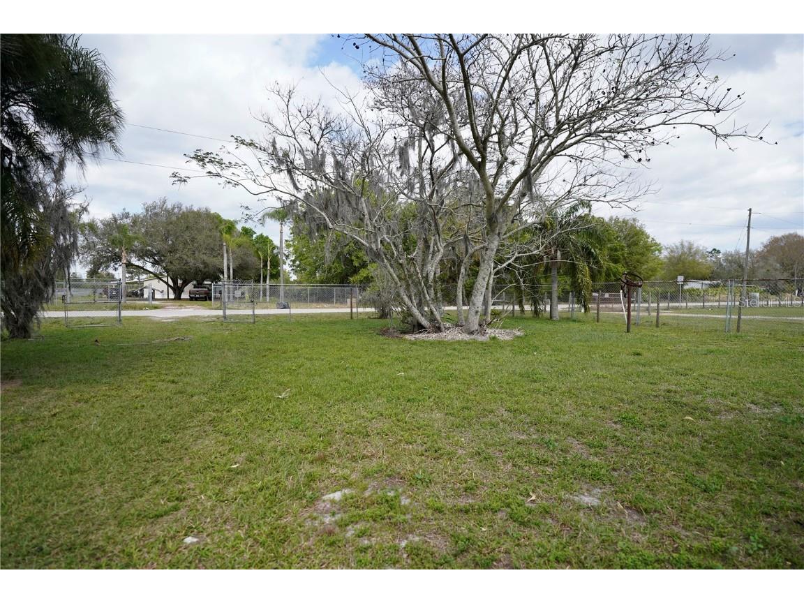 92 Constitution Lane Frostproof FL 33843 P4928988 image30