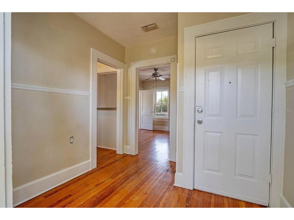 920 16th Avenue N Saint Petersburg FL 33704 TB8380319 image40