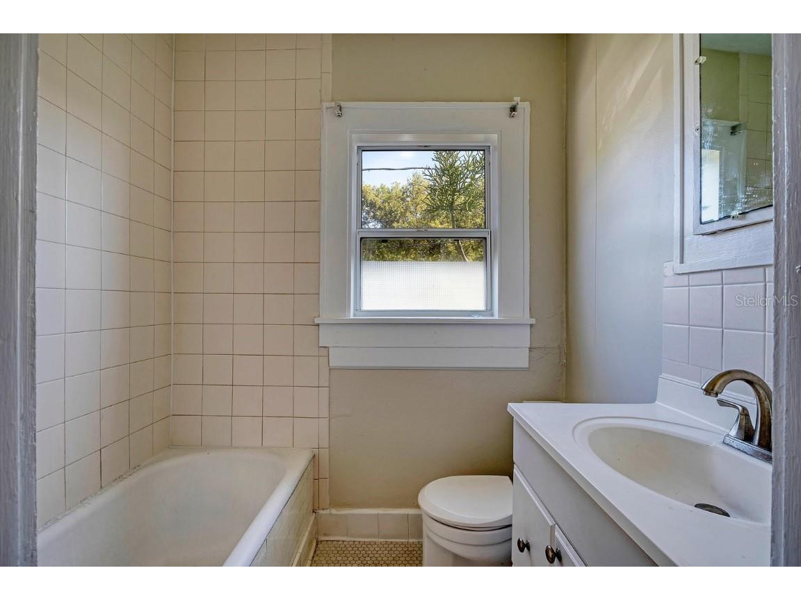 920 16th Avenue N Saint Petersburg FL 33704 TB8380319 image49