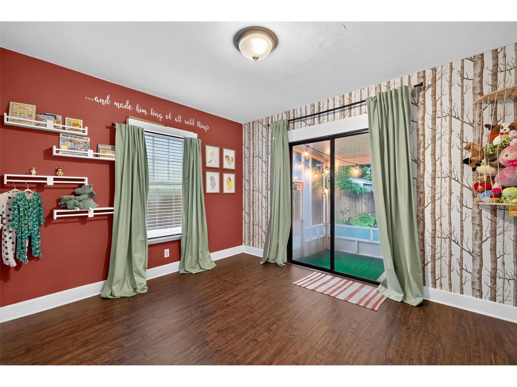 920 29th Street N Saint Petersburg FL 33713 TB8530898 image14