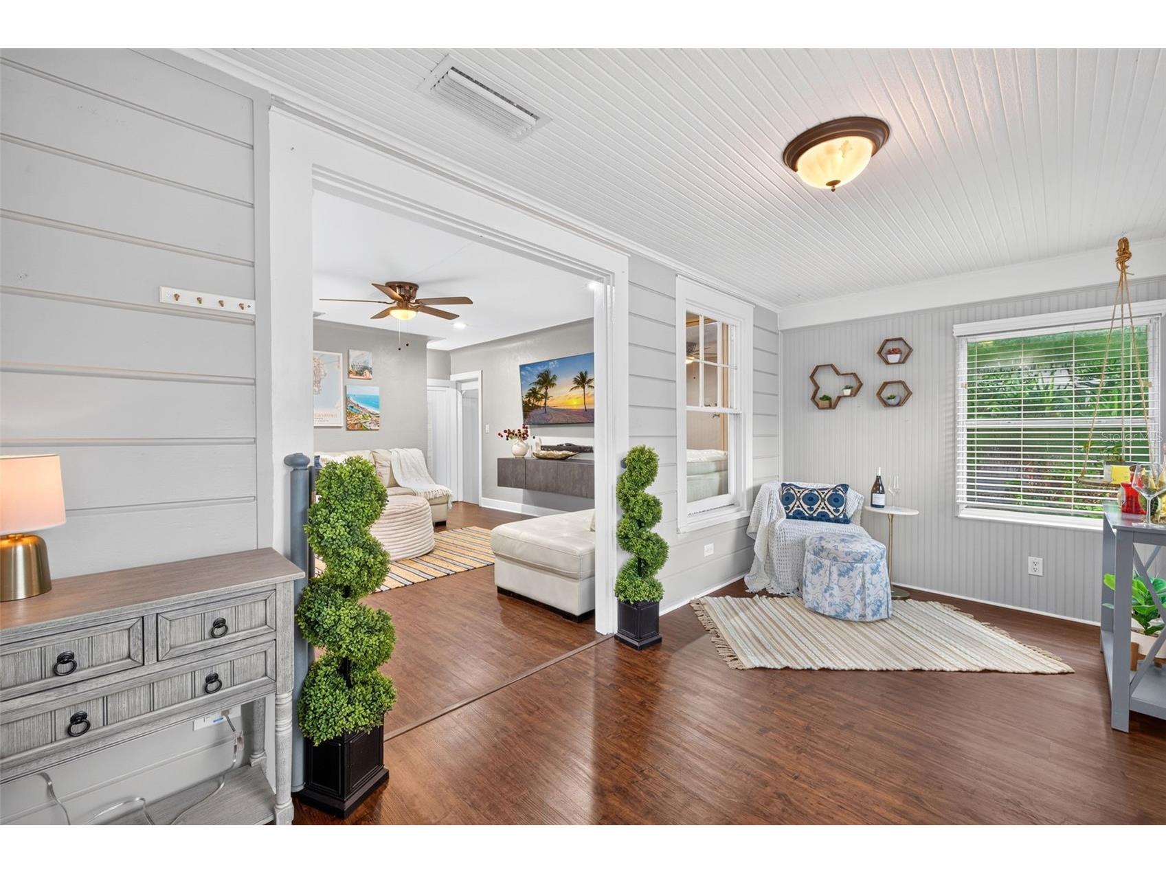 920 29th Street N Saint Petersburg FL 33713 TB8530898 image2
