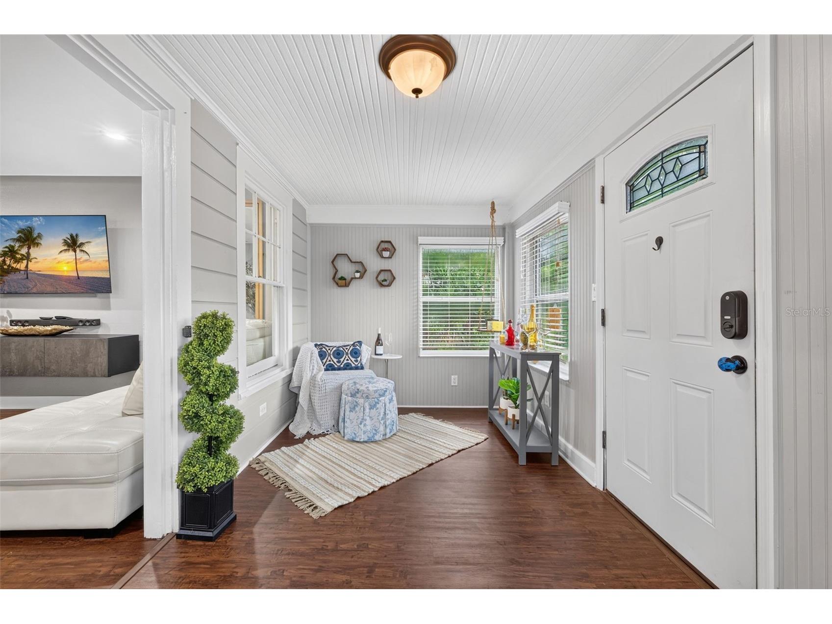 920 29th Street N Saint Petersburg FL 33713 TB8530898 image3