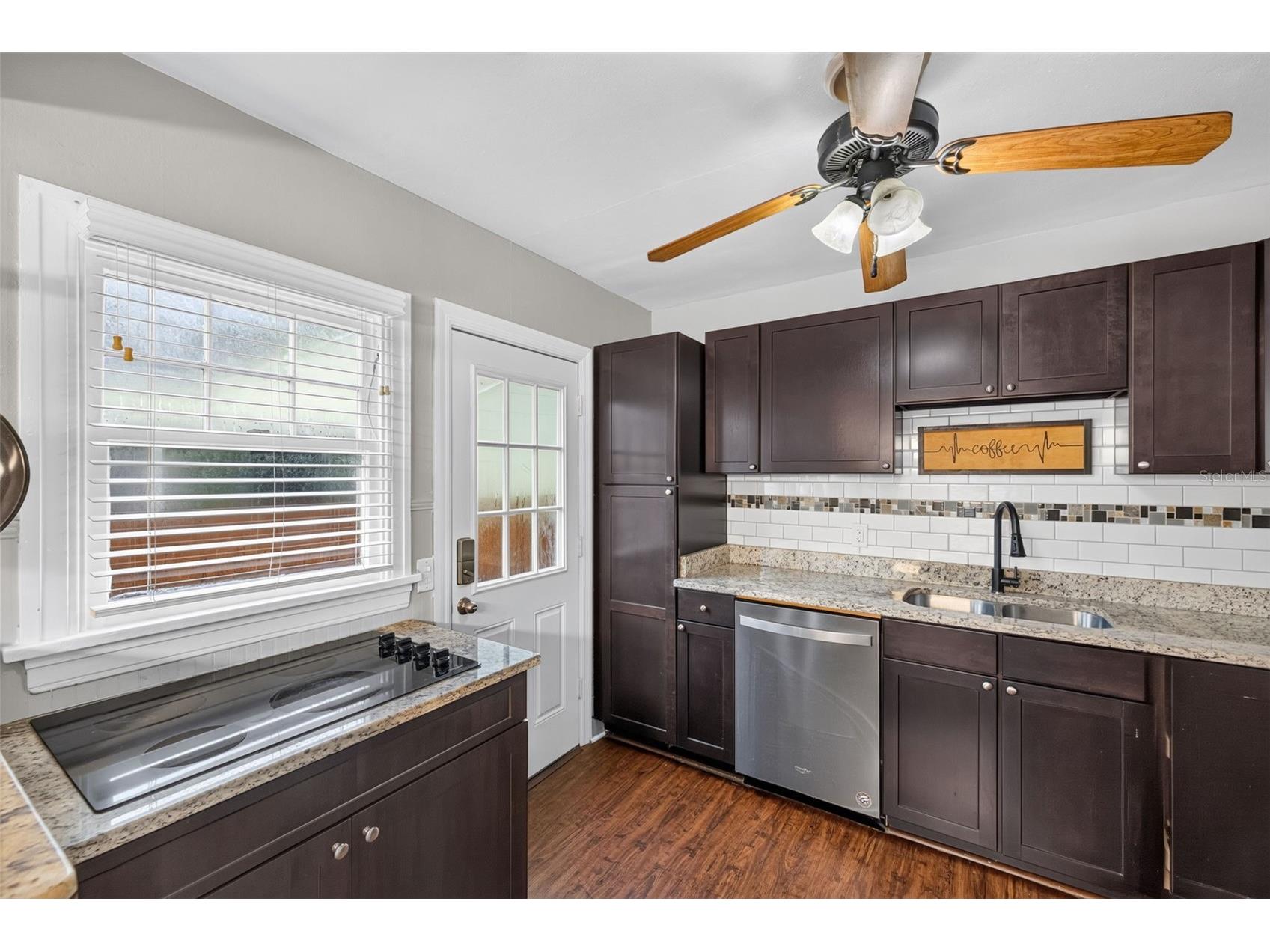 920 29th Street N Saint Petersburg FL 33713 TB8530898 image8