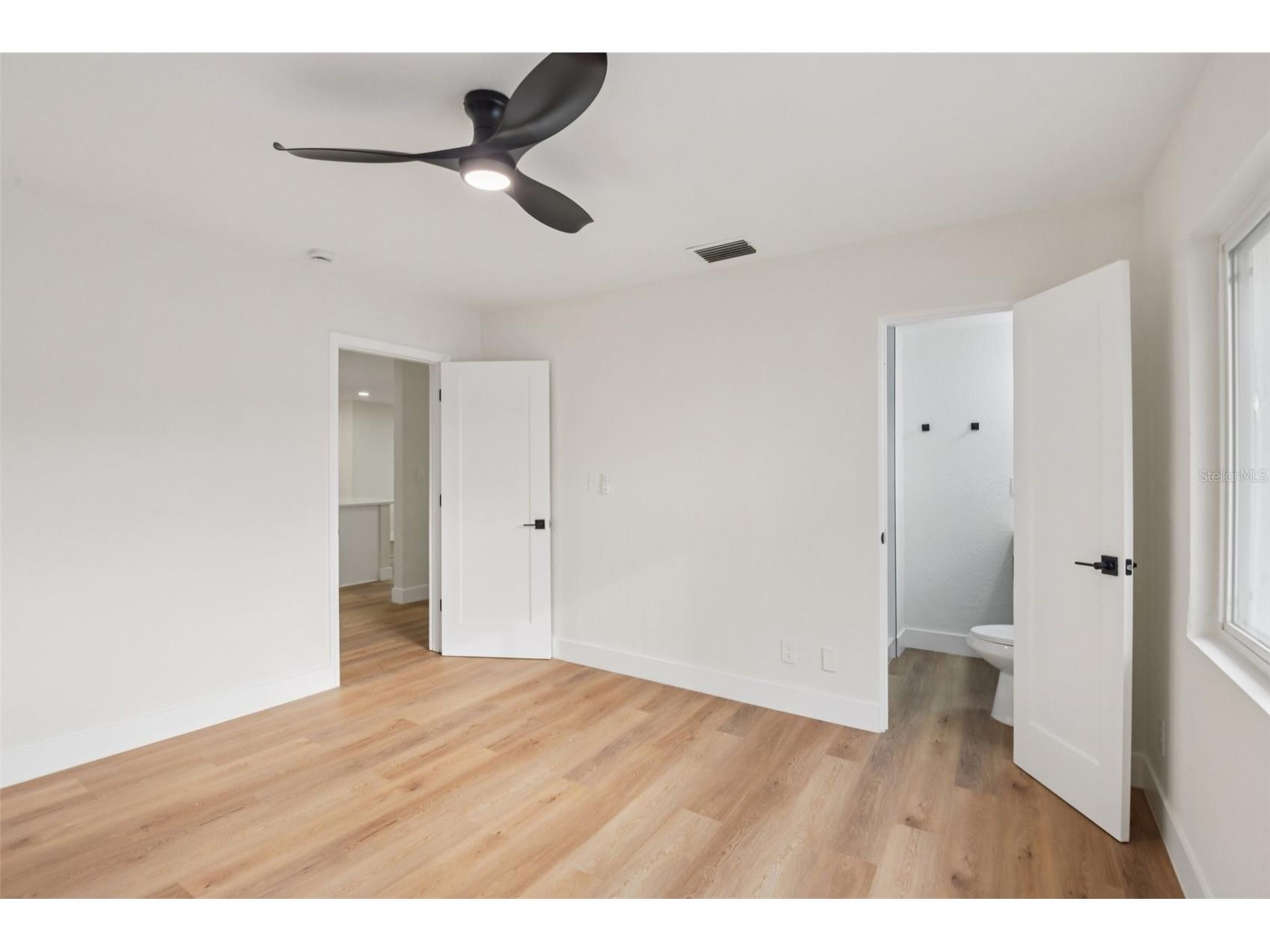 920 43rd Avenue NE Saint Petersburg FL 33703 TB8483798 image13