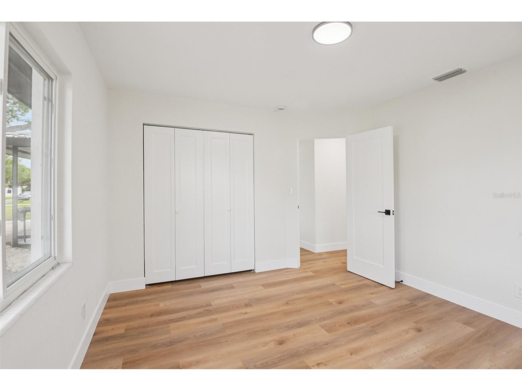 920 43rd Avenue NE Saint Petersburg FL 33703 TB8483798 image15