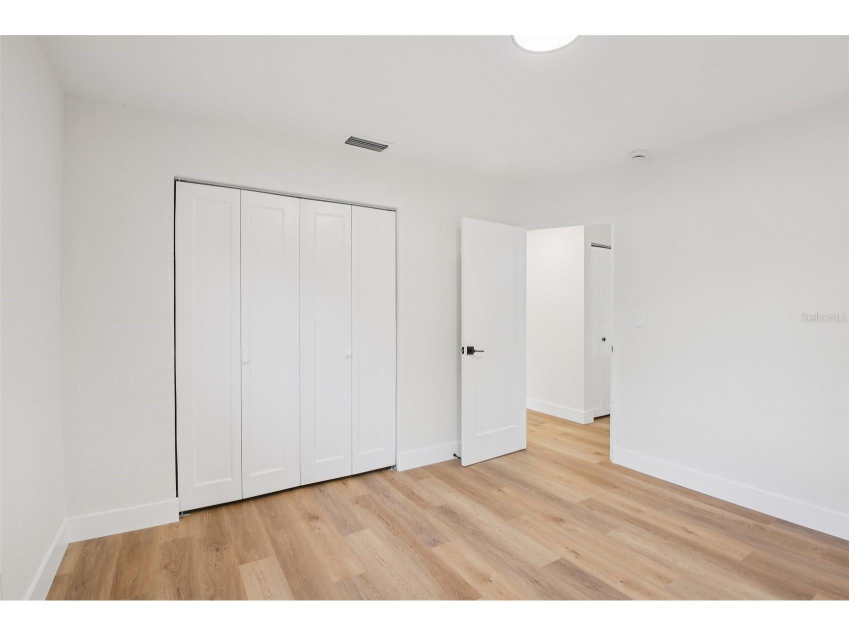 920 43rd Avenue NE Saint Petersburg FL 33703 TB8483798 image16