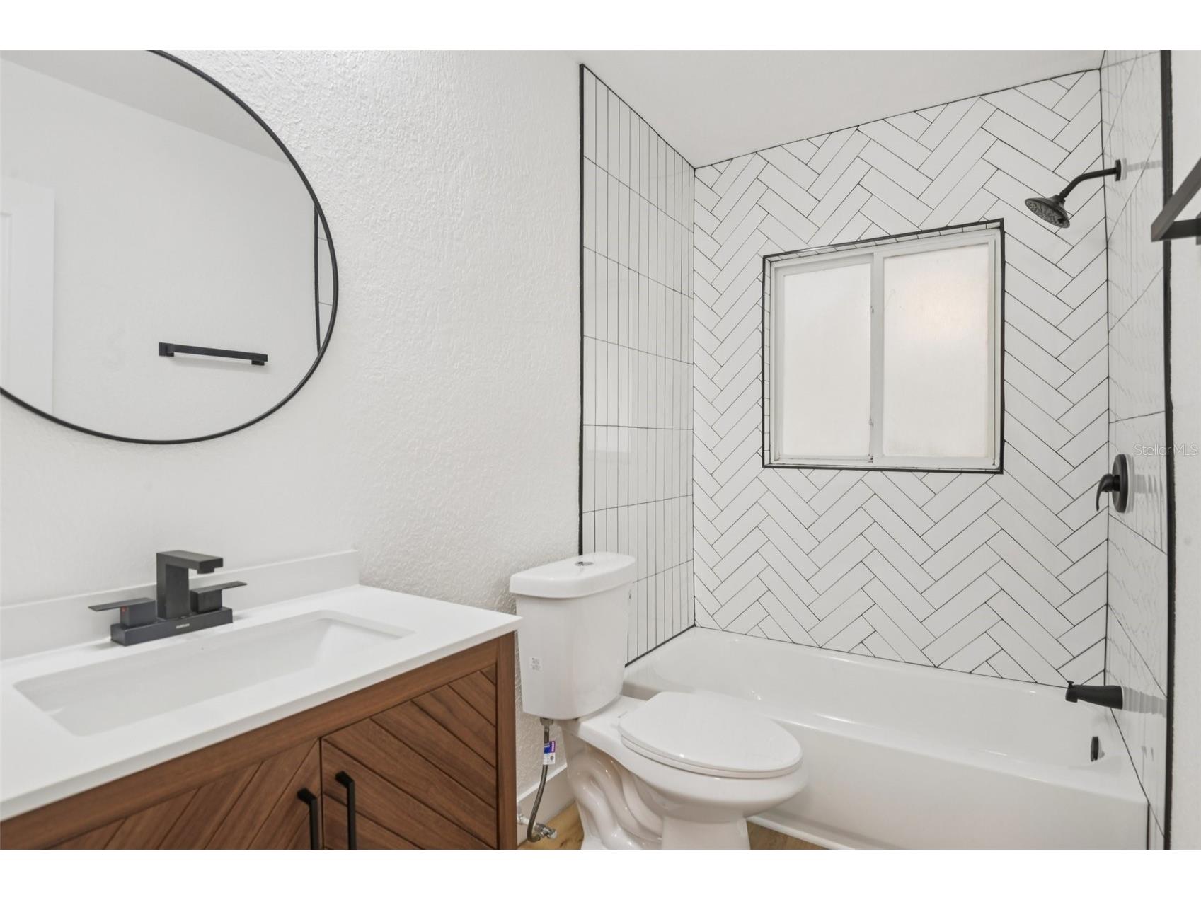 920 43rd Avenue NE Saint Petersburg FL 33703 TB8483798 image5