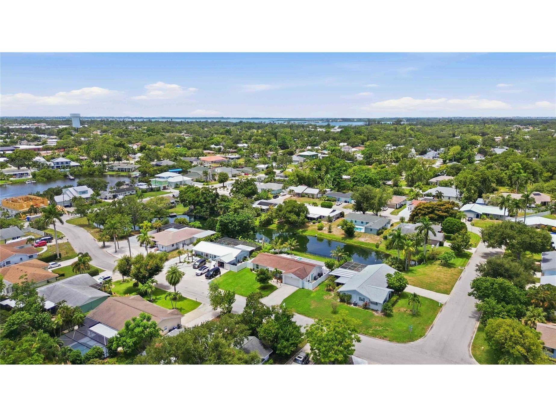 920 68th Street NW Bradenton FL 34209 A4700929 image68