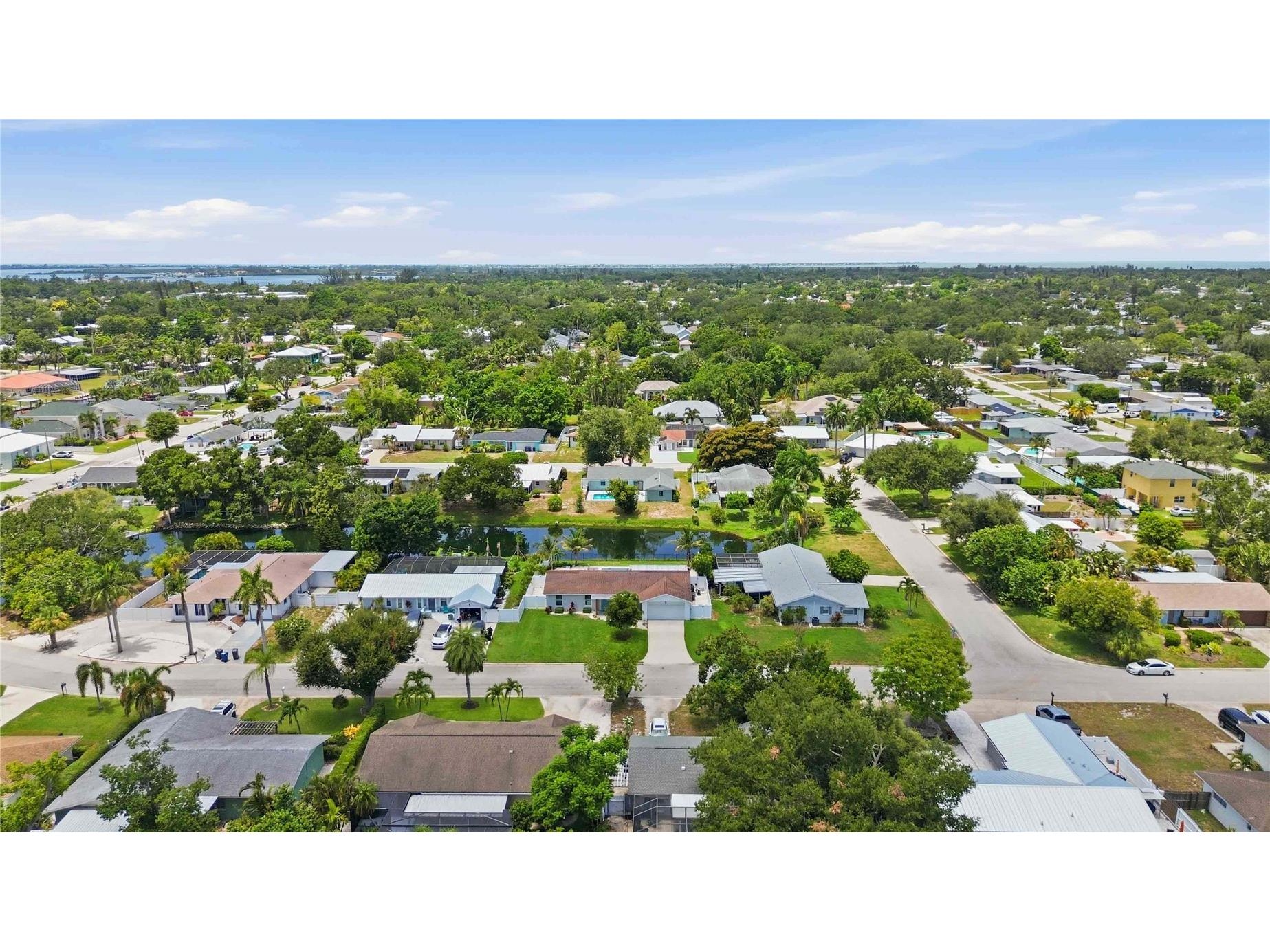920 68th Street NW Bradenton FL 34209 A4700929 image69