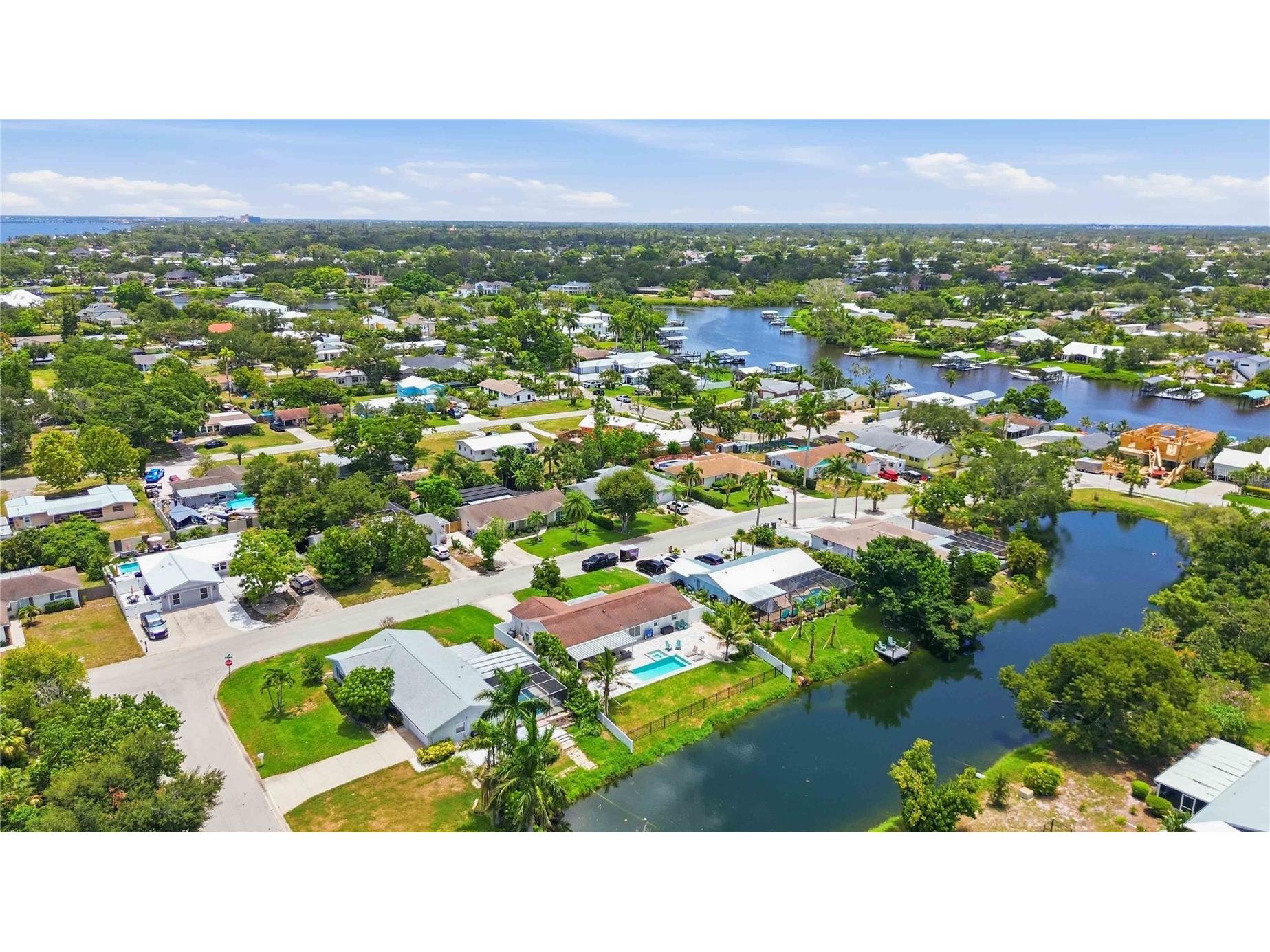 920 68th Street NW Bradenton FL 34209 A4700929 image74