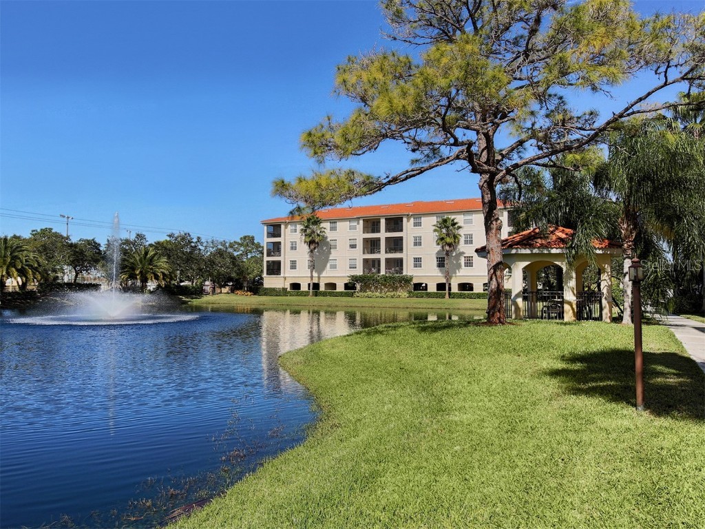 920 Cooper Street #304 Venice FL 34285 N6133720 image1
