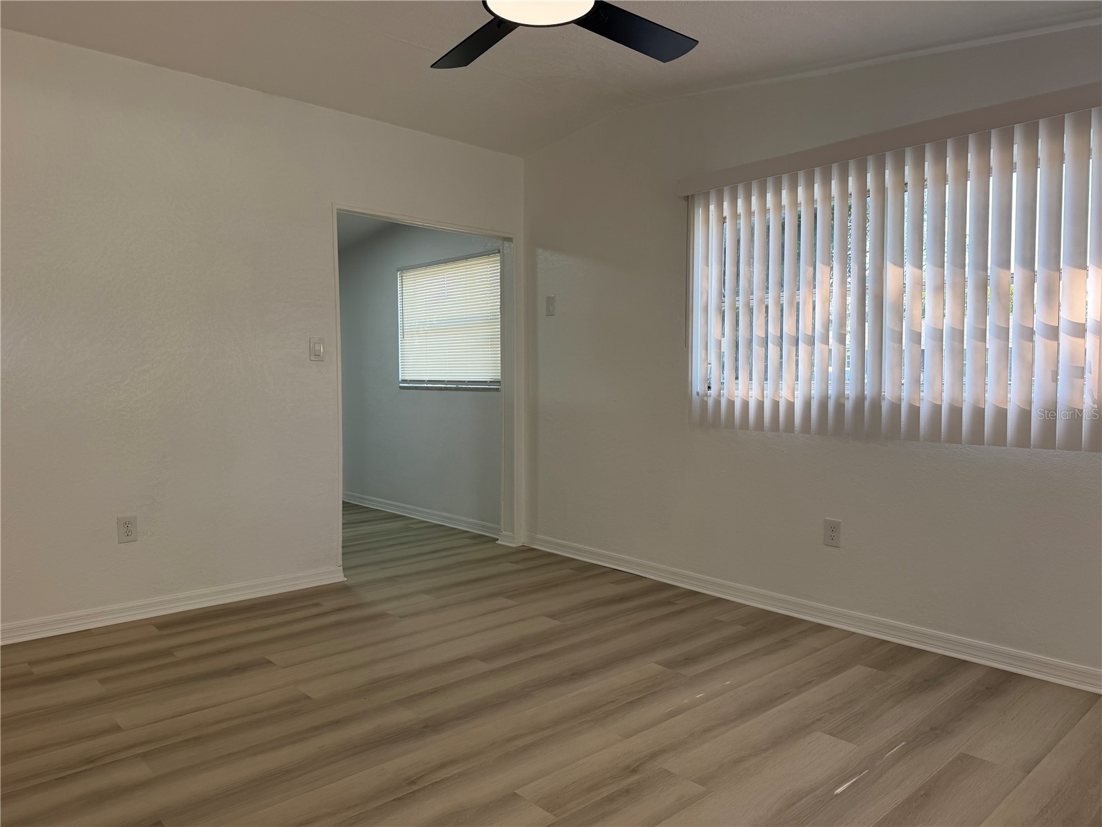 920 E 123rd Avenue Tampa FL 33612 TB8524991 image4