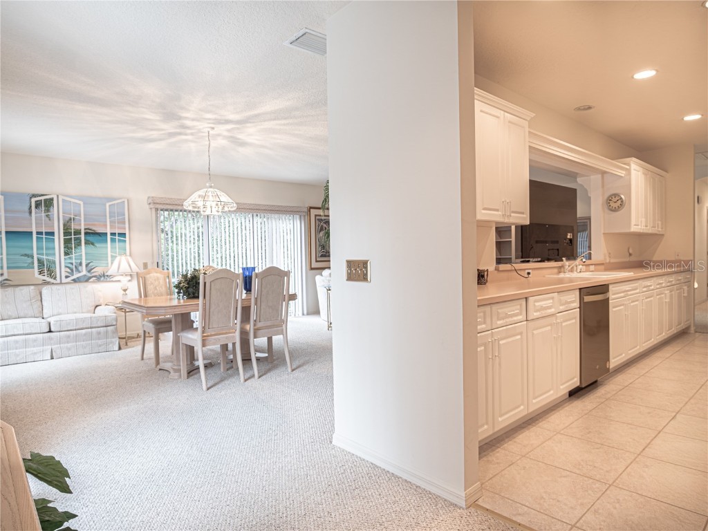 920 E Lake Drive Tarpon Springs FL 34688 TB8451942 image43