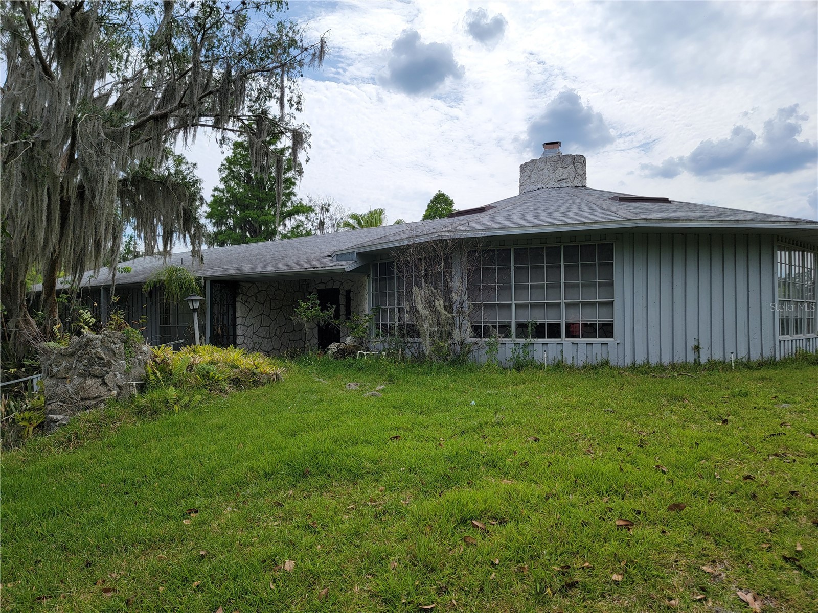 920 Lake Cove Trail Lakeland FL 33813 - LITTLE LAKE VICTORIA L4961807 image1