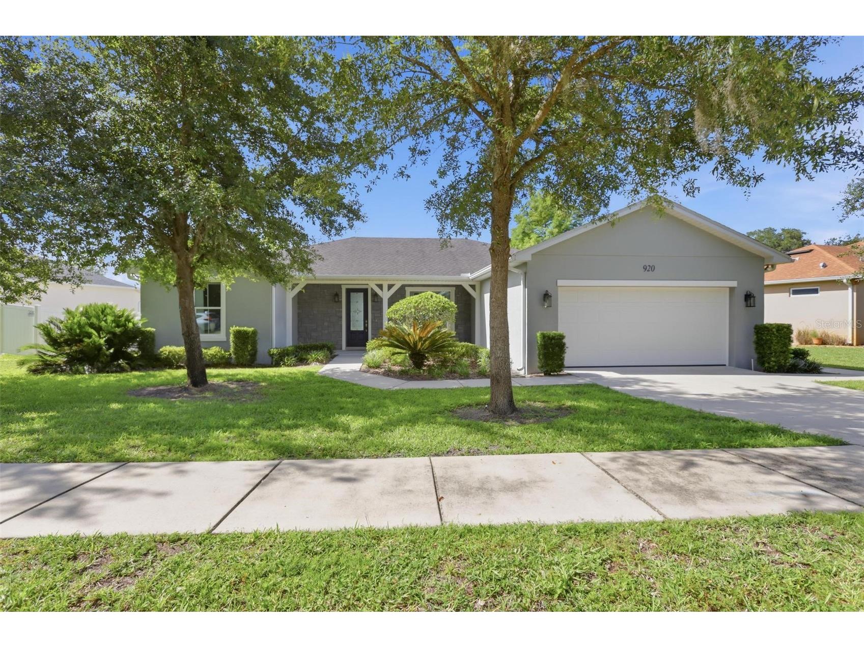 920 Lake Lindley Drive S Deland FL 32724 - LAKE LINDLEY V4949937 image2