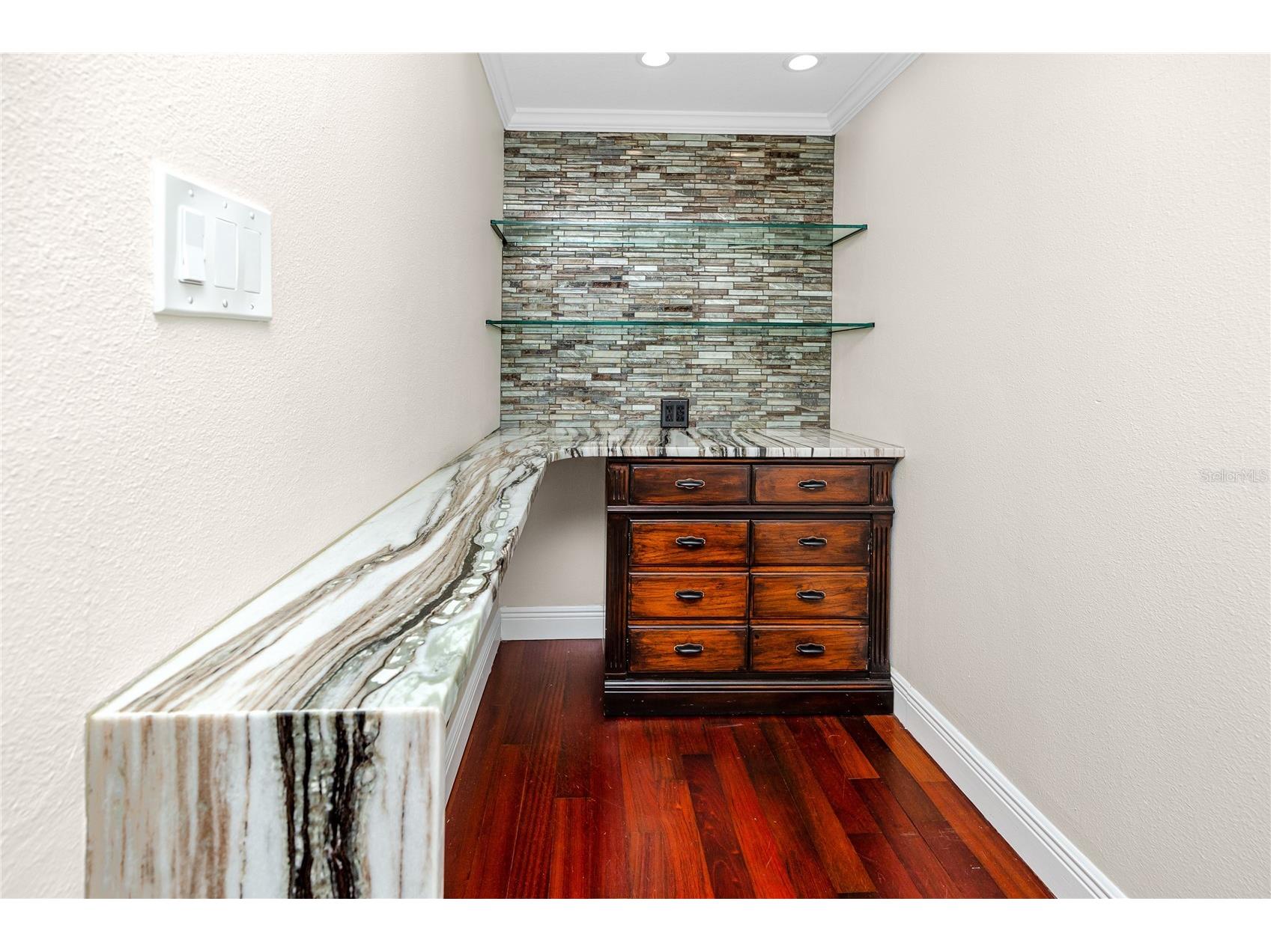 920 North Shore Drive NE Saint Petersburg FL 33701 TB8514271 image17