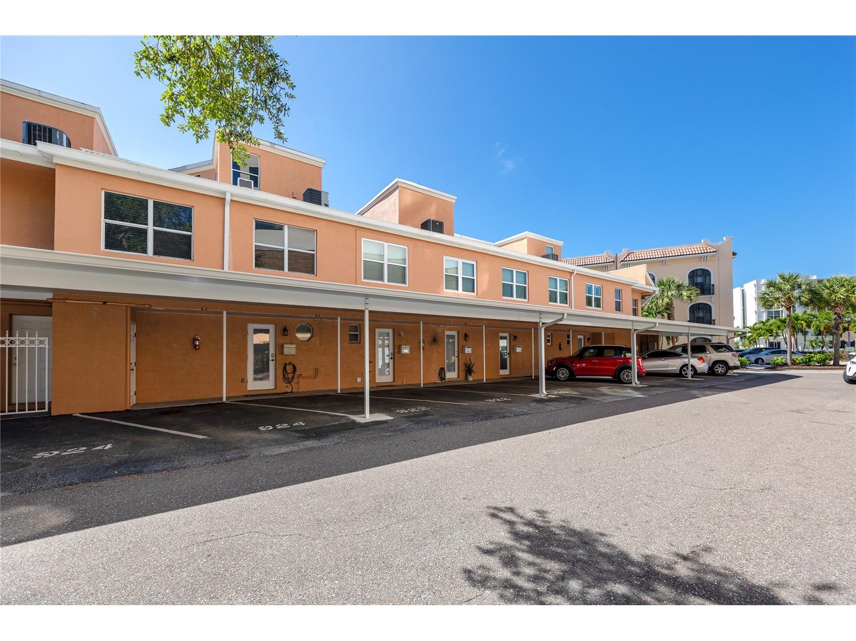 920 North Shore Drive NE Saint Petersburg FL 33701 TB8514271 image40