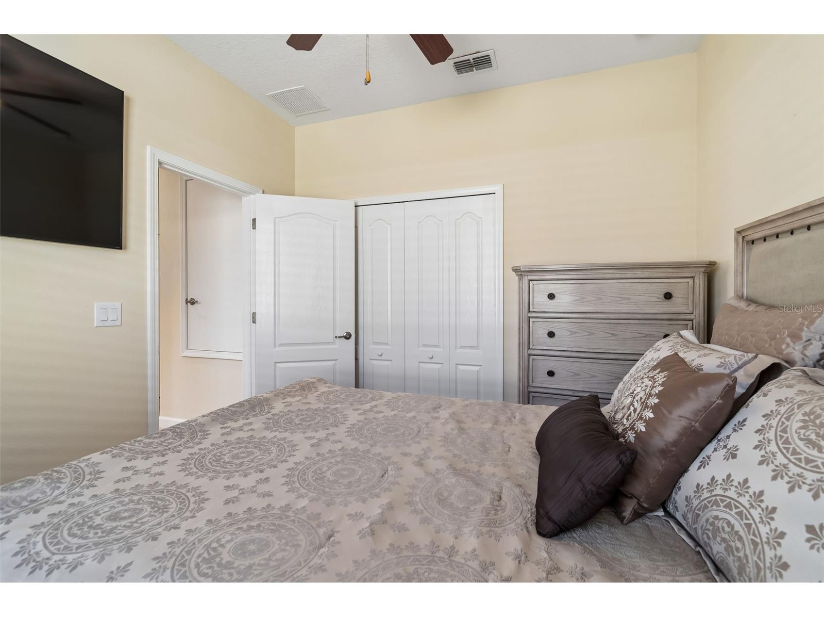 920 Peregrine Hill Place Ruskin FL 33570 - COMMUNITY POND TB8483915 image31