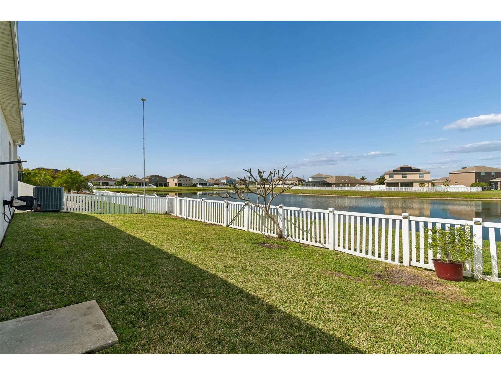 920 Peregrine Hill Place Ruskin FL 33570 - COMMUNITY POND TB8483915 image6