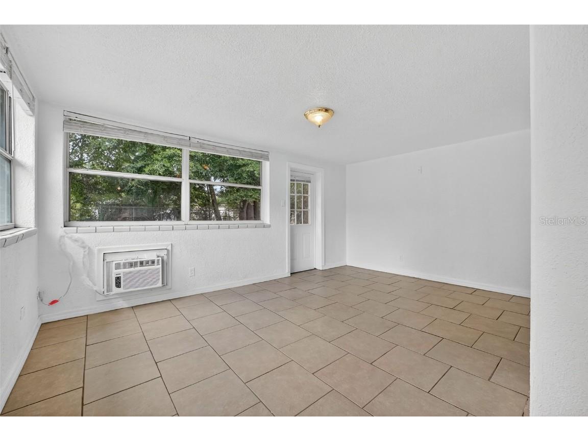 920 School Street Daytona Beach FL 32114 V4945201 image18