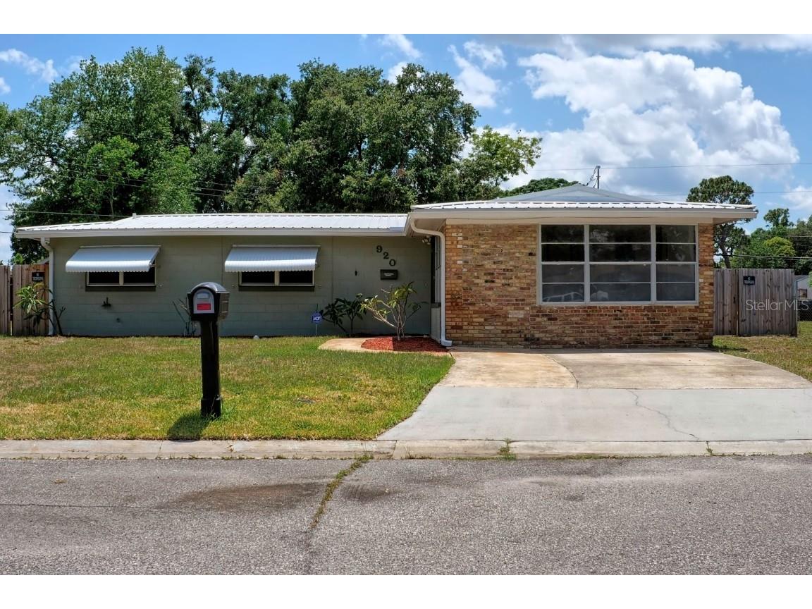 920 Silver Oak Court Orlando FL 32809 O6213393 image1