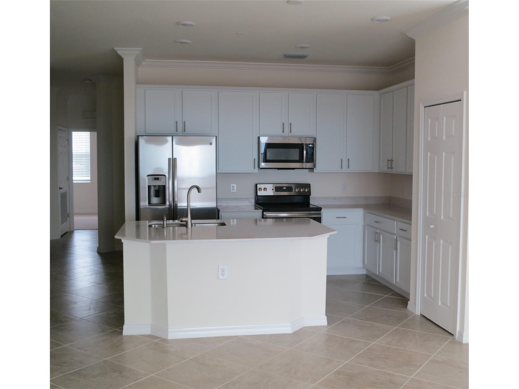 920 Tidewater Shores Loop #301 Bradenton FL 34208 A4695099 image6