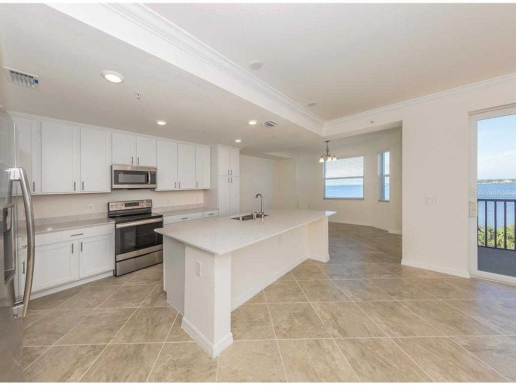 920 Tidewater Shores Loop #307 Bradenton FL 34208 - MANATEE RIVER A4687746 image10