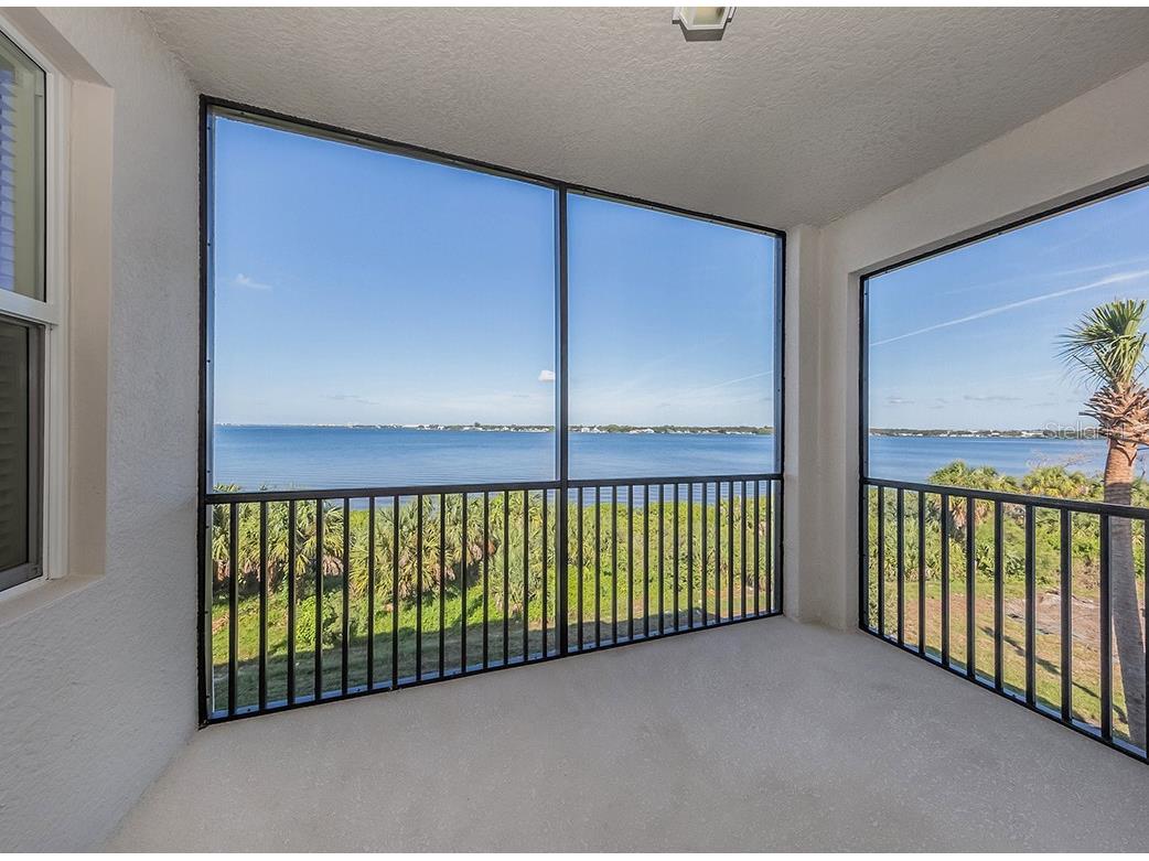 920 Tidewater Shores Loop #307 Bradenton FL 34208 - MANATEE RIVER A4687746 image2