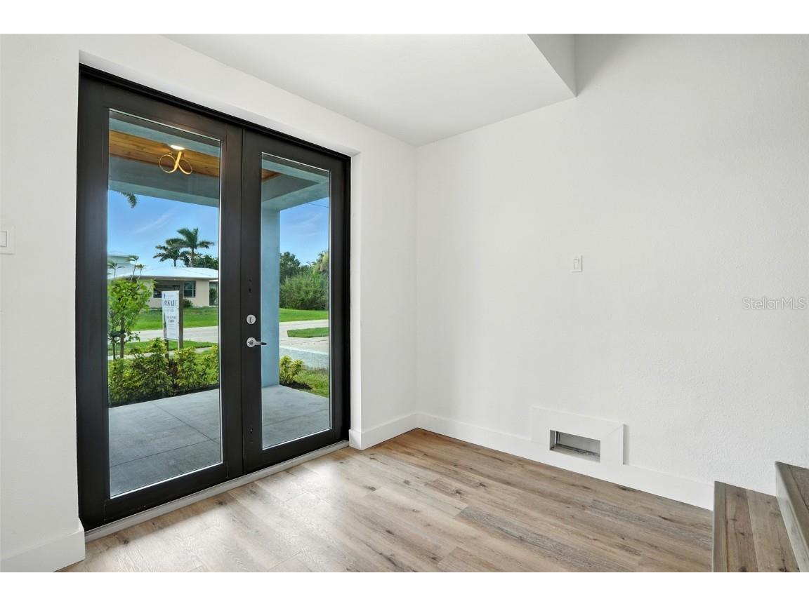 920 W Olympia Avenue Punta Gorda FL 33950 C7514303 image5