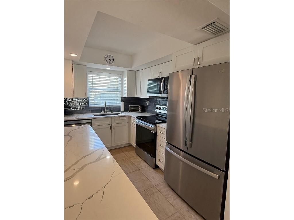 9200 Midnight Pass Road #10 Sarasota FL 34242 A4643306 image3