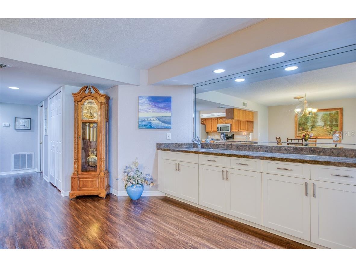 9200 Park Boulevard #105 Seminole FL 33777 TB8429755 image25