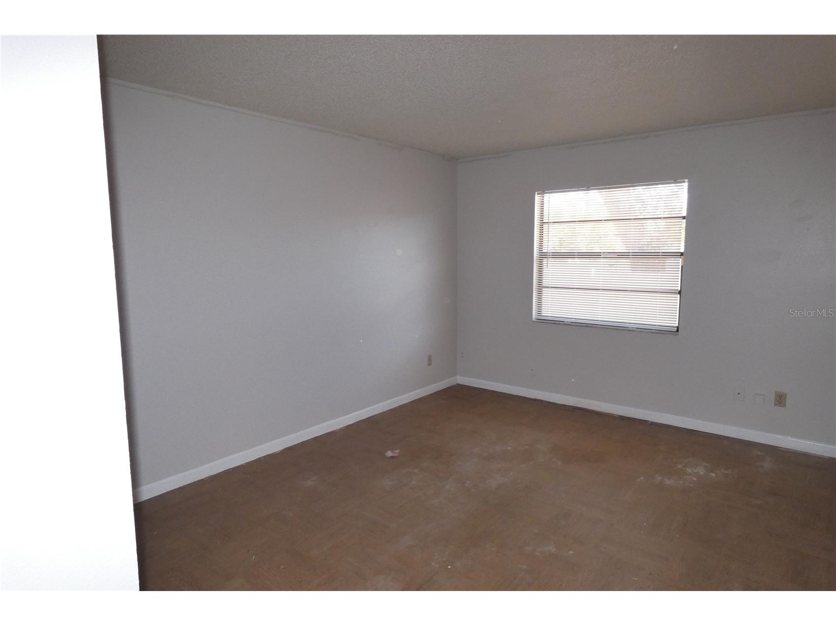 9201 7th Street N Saint Petersburg FL 33702 TB8479546 image7