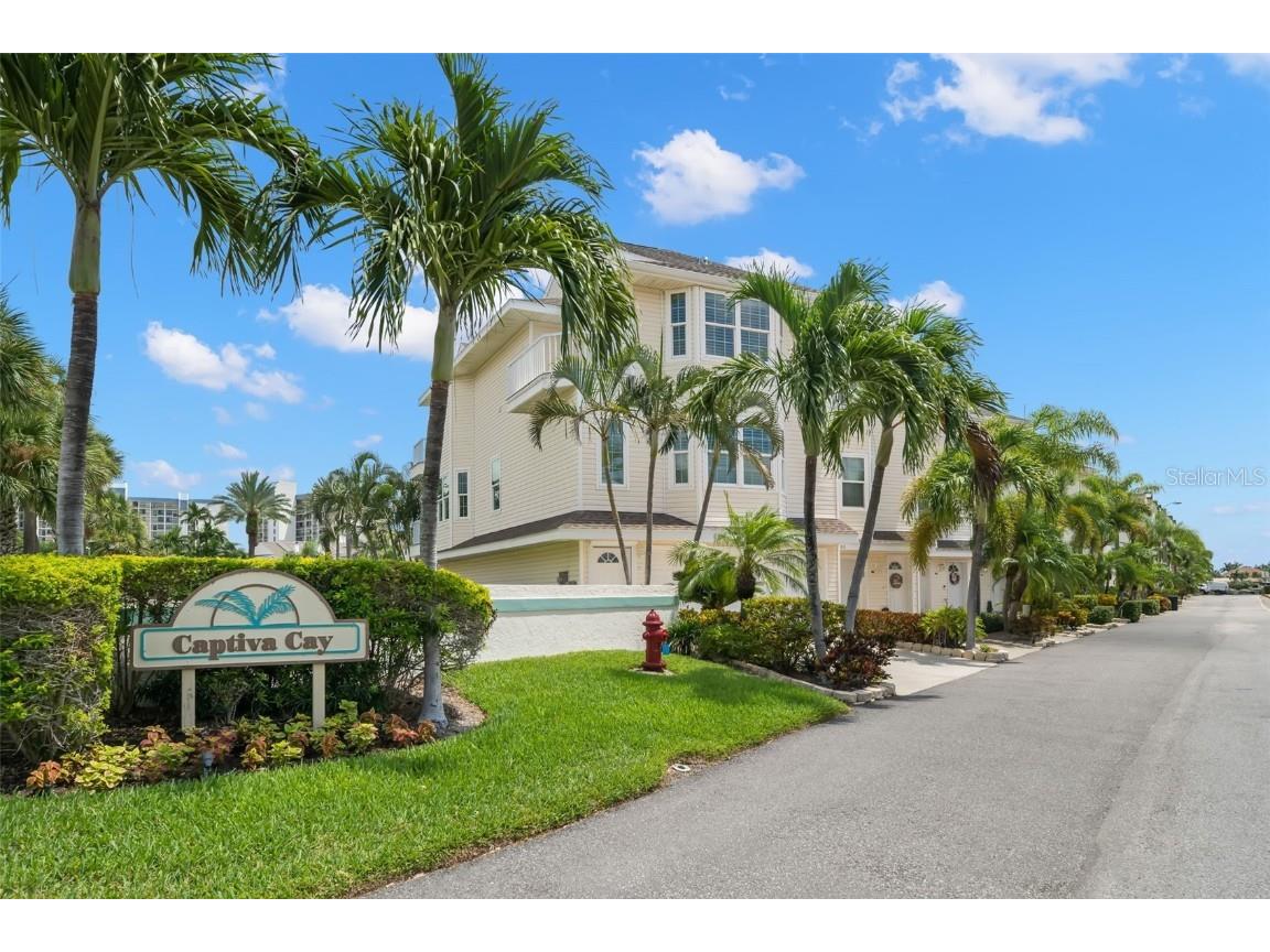 9201 Captiva Circle Saint Pete Beach FL 33706 - BOCA CIEGA BAY TB8391083 image1