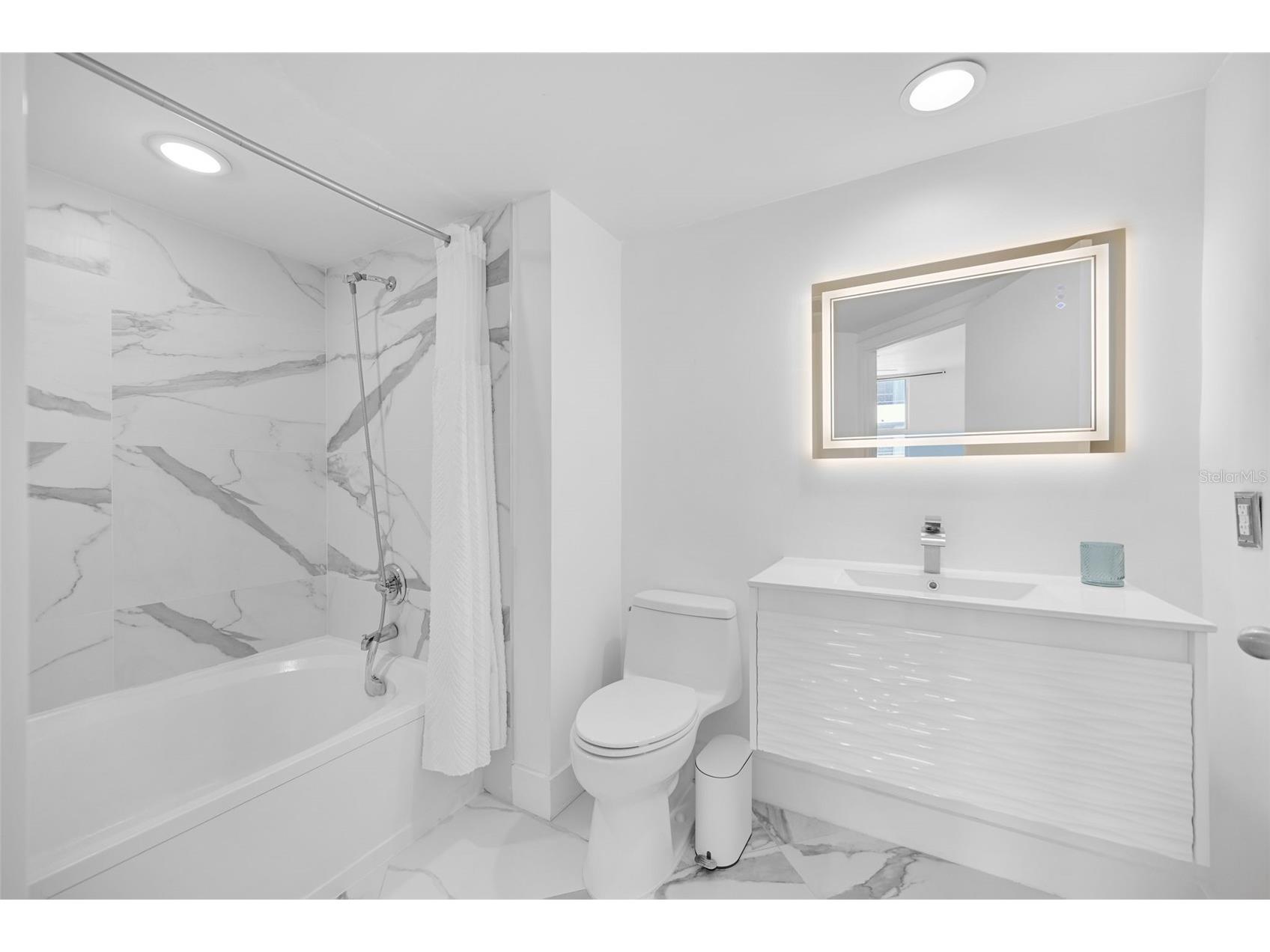 9201 Collins Avenue #821 Surfside FL 33154 O6394809 image38