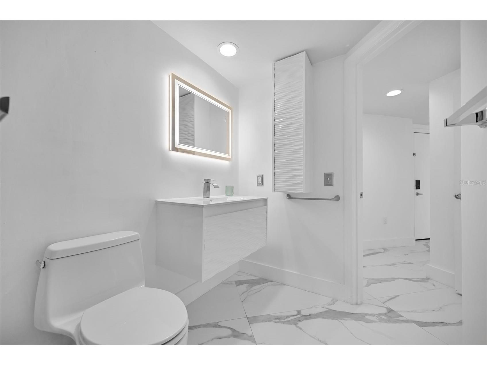 9201 Collins Avenue #821 Surfside FL 33154 O6394809 image43