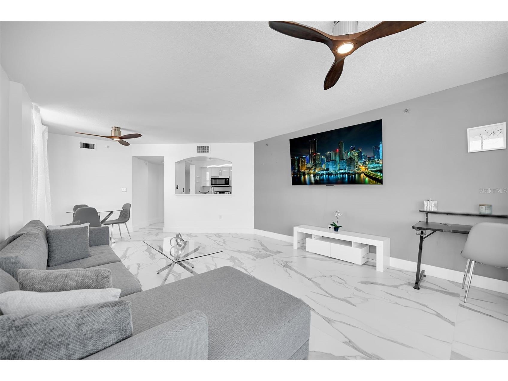 9201 Collins Avenue #821 Surfside FL 33154 O6394809 image55