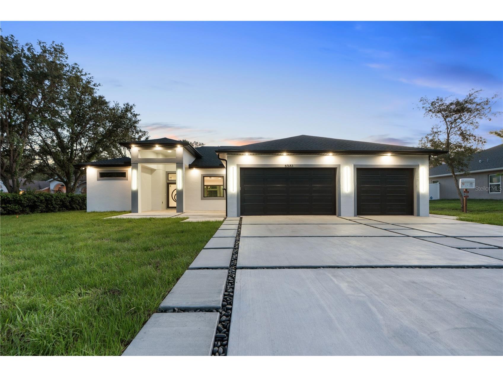 9201 Nightingale Road Weeki Wachee FL 34613 W7885752 image1