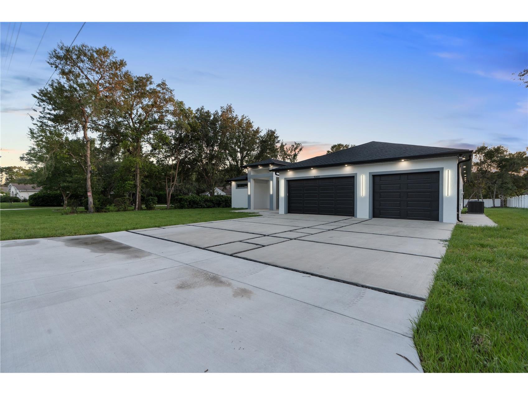 9201 Nightingale Road Weeki Wachee FL 34613 W7885752 image8