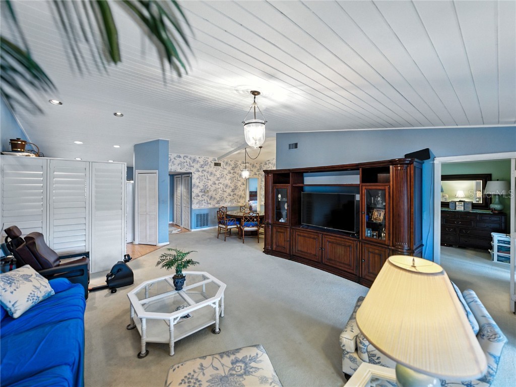 9201 Village Drive #I-21 Lake Wales FL 33898 P4936058 image17