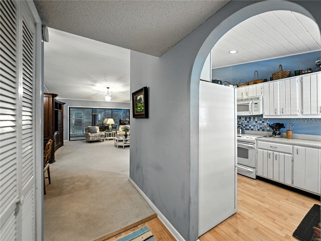 9201 Village Drive #I-21 Lake Wales FL 33898 P4936058 image3