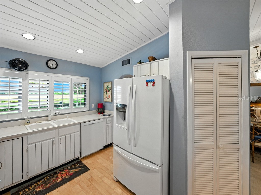 9201 Village Drive #I-21 Lake Wales FL 33898 P4936058 image8